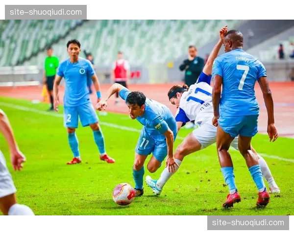 深圳新鹏城对青岛西海岸区域对抗，阿代米突破与防线组织对比
